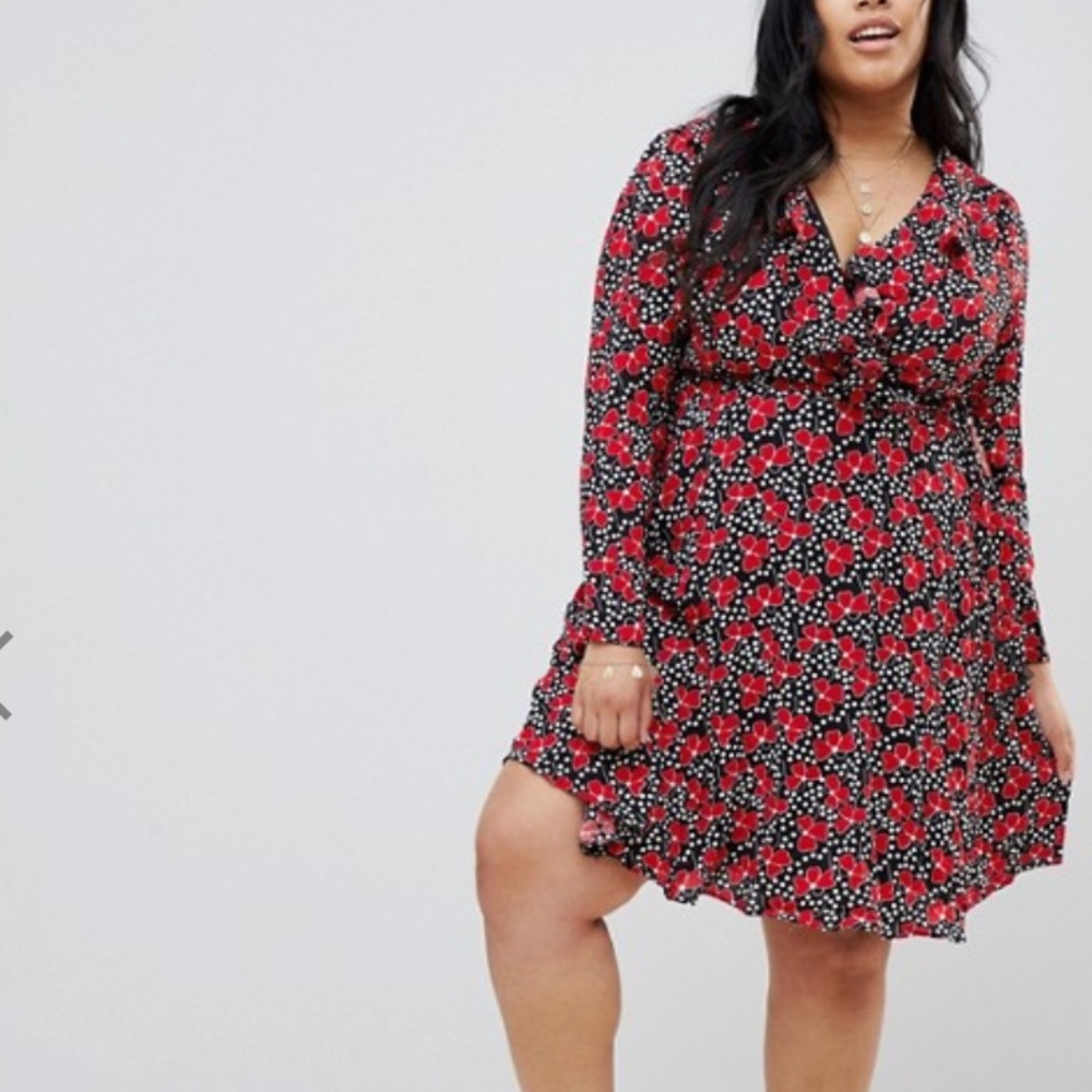 Glamorous Curve floral polka dot ruffle wrap dress - Picture 2 of 8